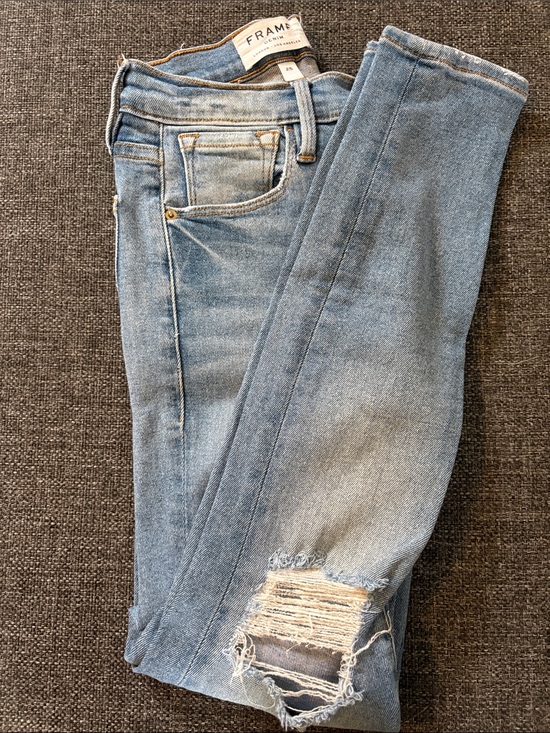 Frame Denim Denim - Frame Denim Light Blue Skinny Jeans with Distressed Knee